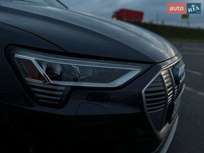 Внедорожник / Кроссовер Audi e-tron Sportback 2020 в Львове