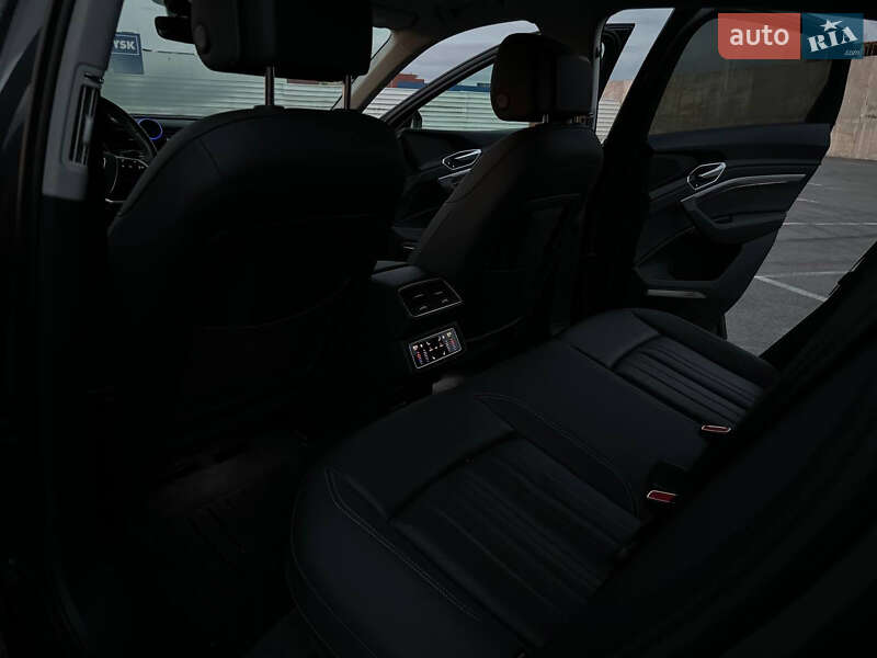 Внедорожник / Кроссовер Audi e-tron Sportback 2020 в Львове