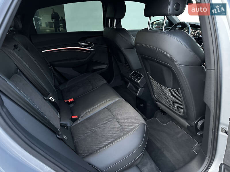 Внедорожник / Кроссовер Audi e-tron Sportback 2021 в Ровно