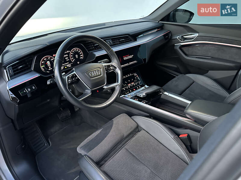 Внедорожник / Кроссовер Audi e-tron Sportback 2021 в Ровно