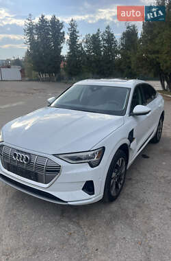 Внедорожник / Кроссовер Audi e-tron Sportback 2020 в 
