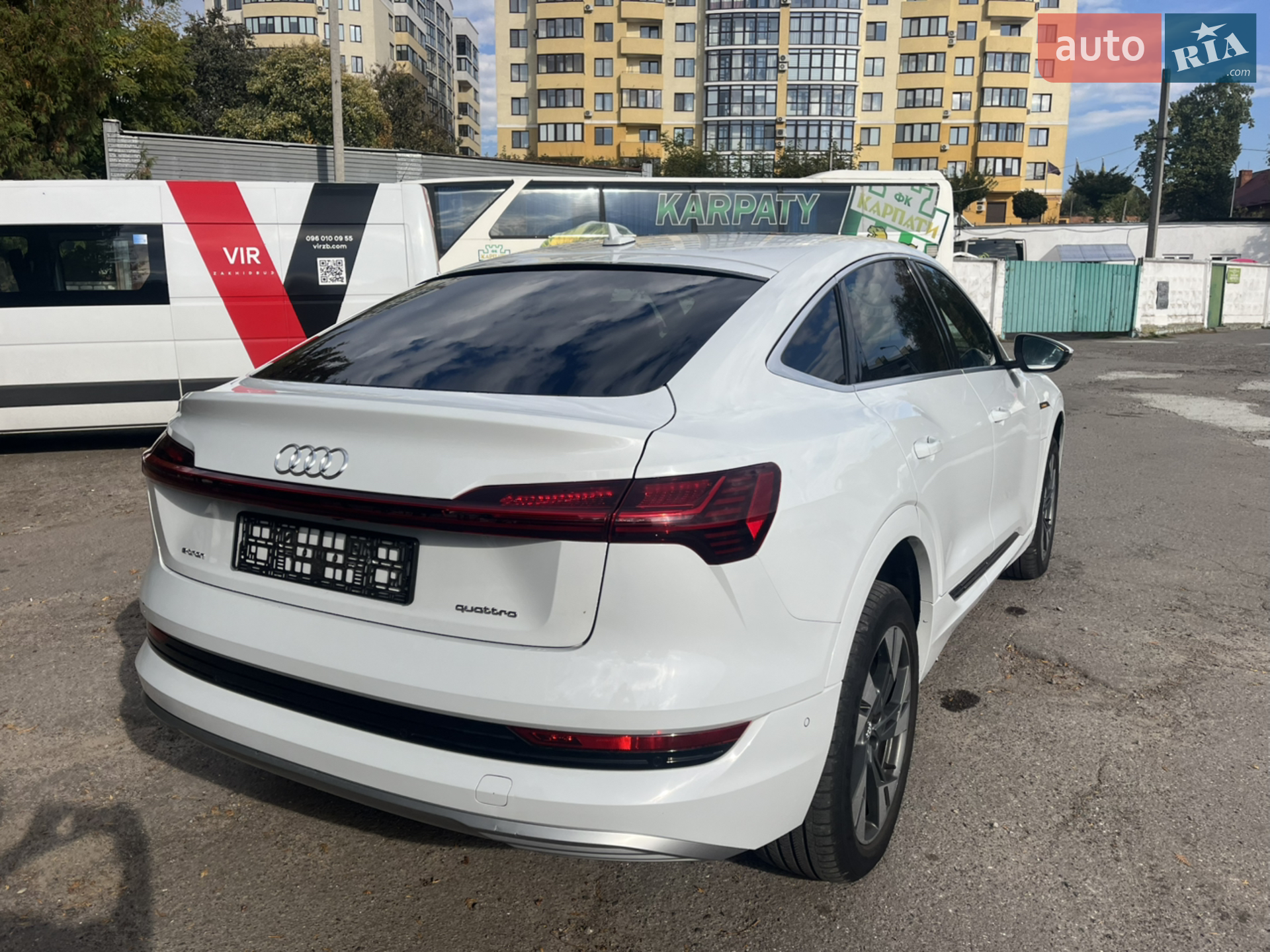 2020 Audi e-tron Sportback - мініатюра 11