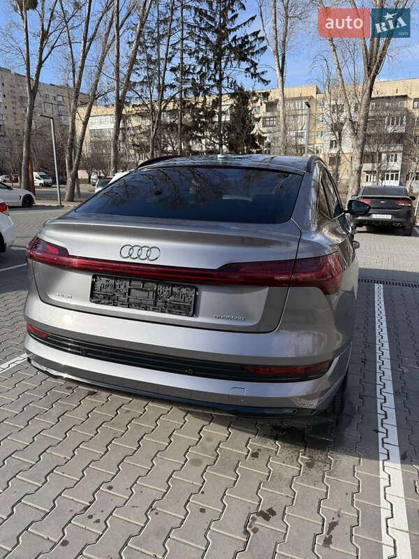 Позашляховик / Кросовер Audi e-tron Sportback 2020 в Чернівцях фото 16 Позашляховик / Кросовер Audi e-tron Sportback 2020 в Чернівцях