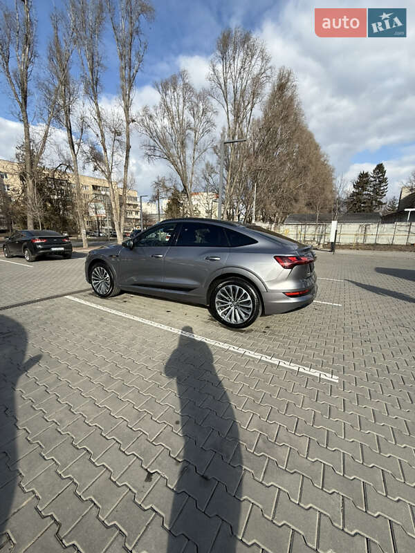 Позашляховик / Кросовер Audi e-tron Sportback 2020 в Чернівцях фото 21 Позашляховик / Кросовер Audi e-tron Sportback 2020 в Чернівцях