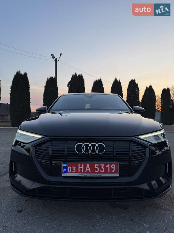 Внедорожник / Кроссовер Audi e-tron Sportback 2022 в Дубно