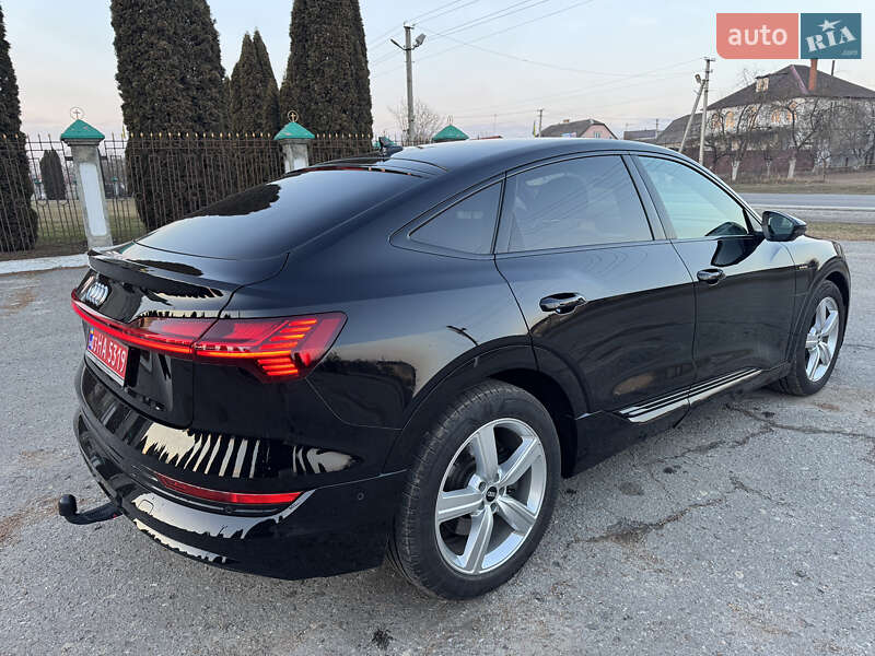 Внедорожник / Кроссовер Audi e-tron Sportback 2022 в Дубно