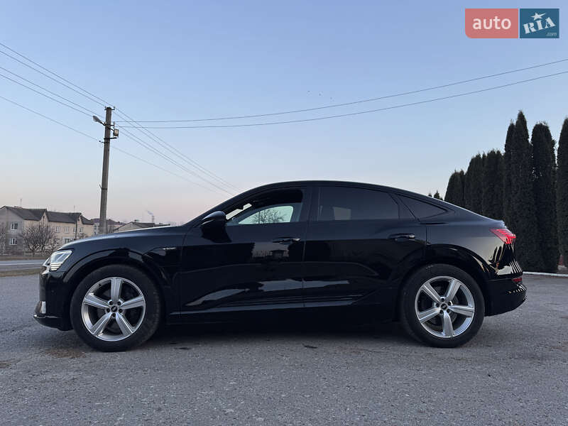 Внедорожник / Кроссовер Audi e-tron Sportback 2022 в Дубно