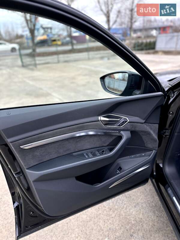 Позашляховик / Кросовер Audi e-tron Sportback 2020 в Коломиї