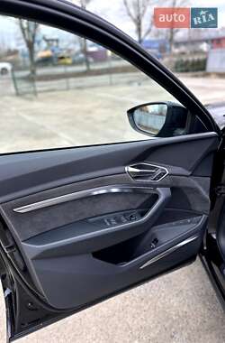Внедорожник / Кроссовер Audi e-tron Sportback 2020 в 