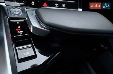 Внедорожник / Кроссовер Audi e-tron Sportback 2020 в 