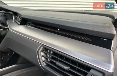 Позашляховик / Кросовер Audi e-tron Sportback 2021 в 