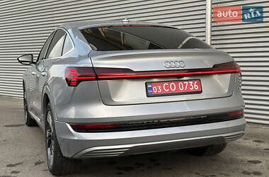 Позашляховик / Кросовер Audi e-tron Sportback 2021 в 
