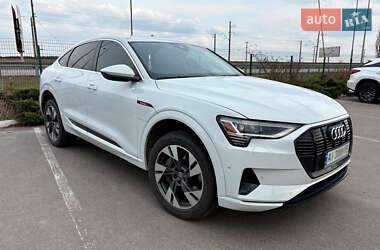 Внедорожник / Кроссовер Audi e-tron Sportback 2020 в 