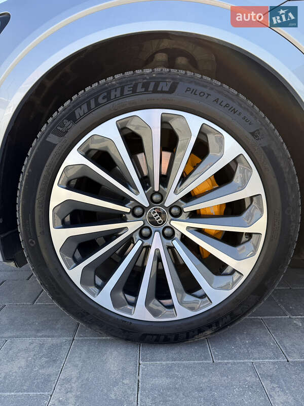 Позашляховик / Кросовер Audi e-tron Sportback 2021 в Луцьку