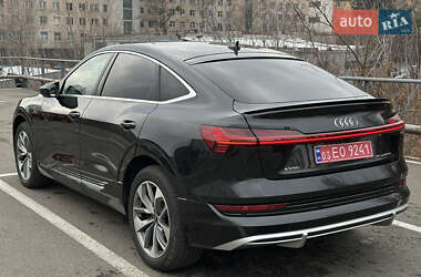 Внедорожник / Кроссовер Audi e-tron Sportback 2021 в 