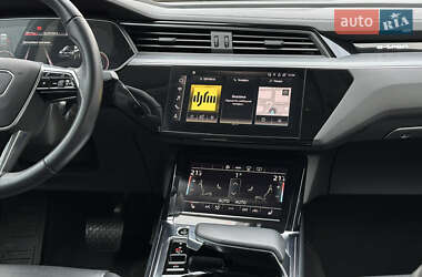 Внедорожник / Кроссовер Audi e-tron Sportback 2021 в 