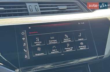 Внедорожник / Кроссовер Audi e-tron Sportback 2021 в 