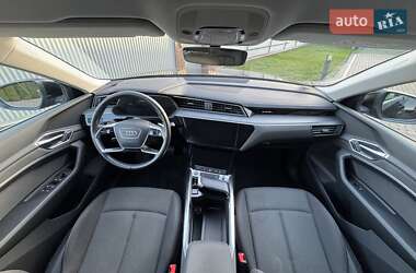 Внедорожник / Кроссовер Audi e-tron Sportback 2020 в 