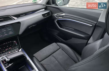 Внедорожник / Кроссовер Audi e-tron Sportback 2021 в 