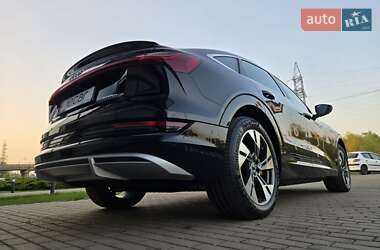 Позашляховик / Кросовер Audi e-tron Sportback 2022 в 
