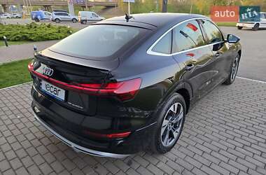 Позашляховик / Кросовер Audi e-tron Sportback 2022 в 