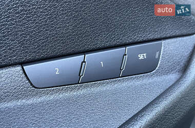 Внедорожник / Кроссовер Audi e-tron Sportback 2020 в 