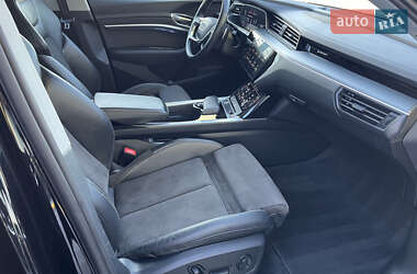 Внедорожник / Кроссовер Audi e-tron Sportback 2020 в 