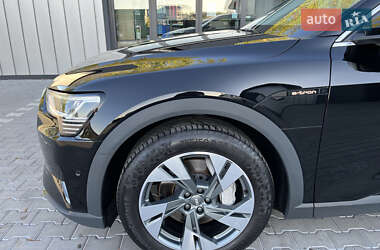 Внедорожник / Кроссовер Audi e-tron Sportback 2020 в 