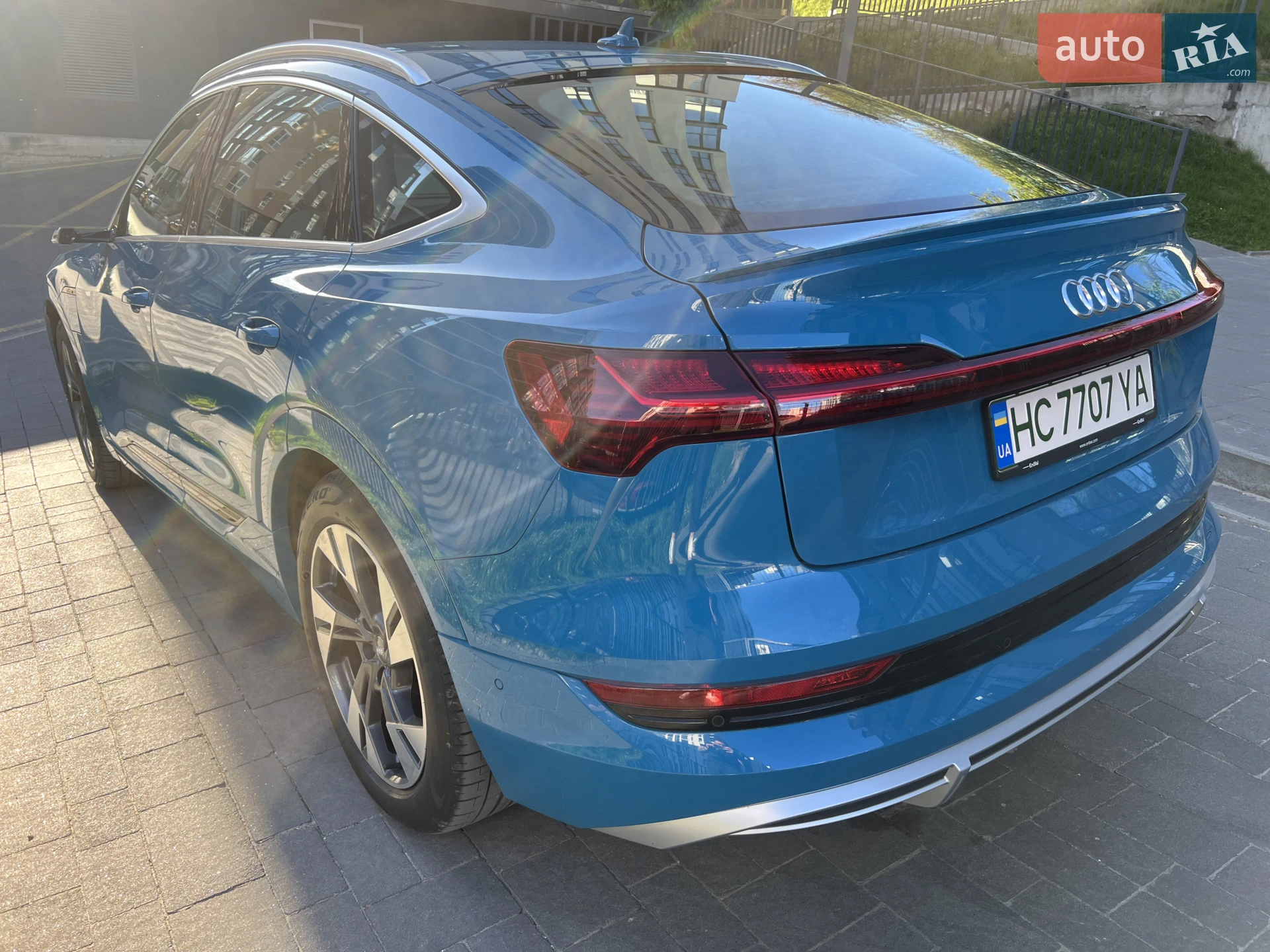 2020 Audi e-tron Sportback - мініатюра 5