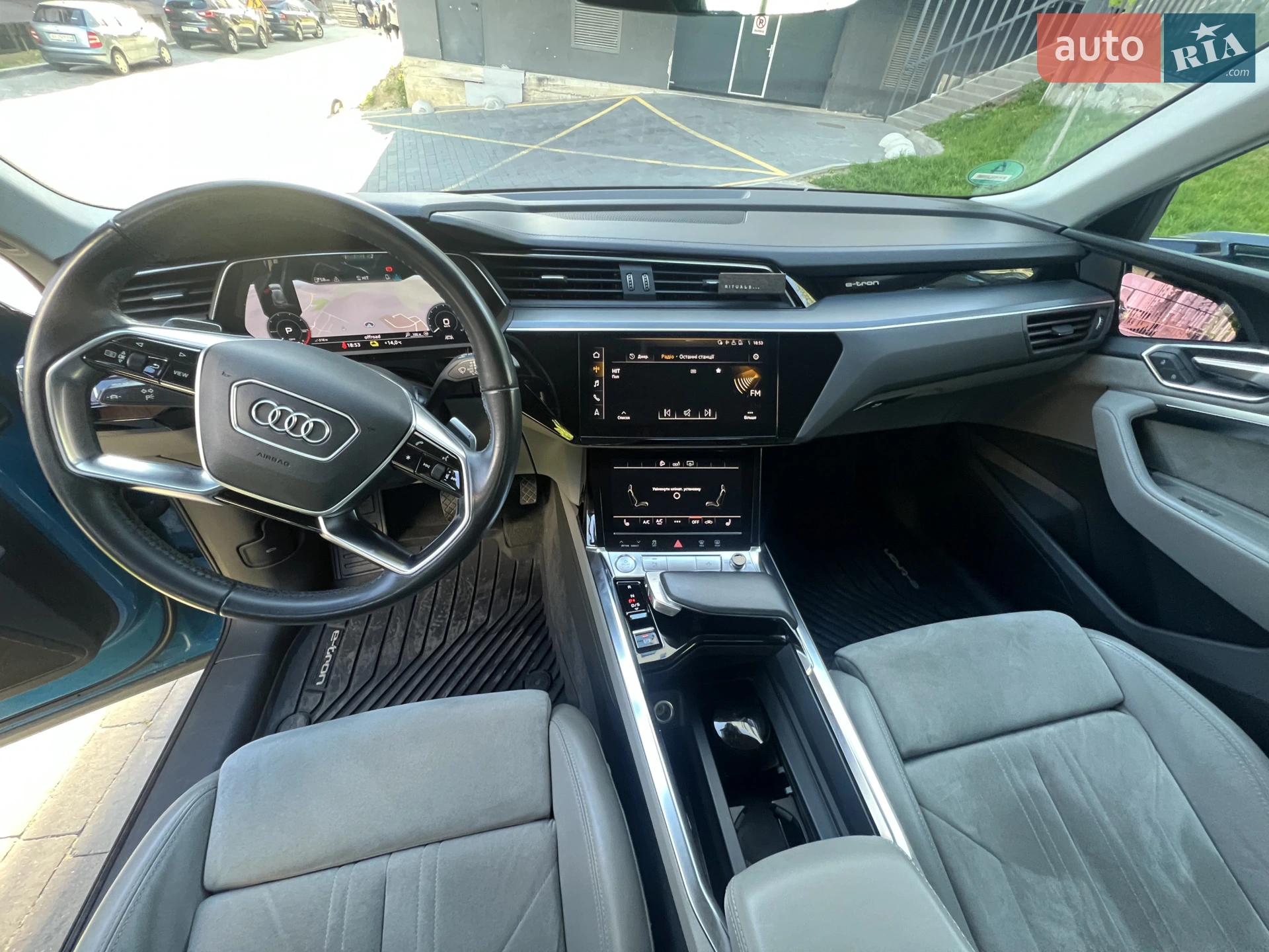 2020 Audi e-tron Sportback - мініатюра 26