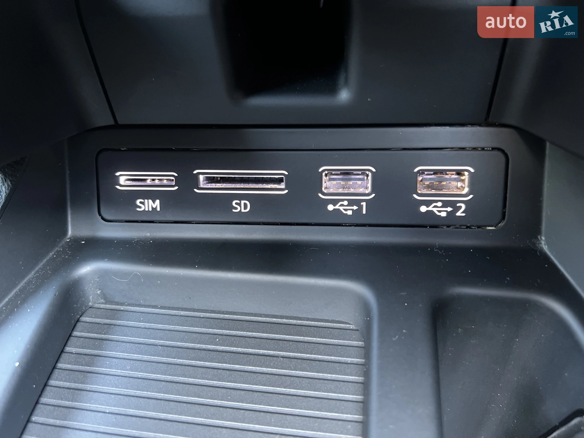 2020 Audi e-tron Sportback - мініатюра 29