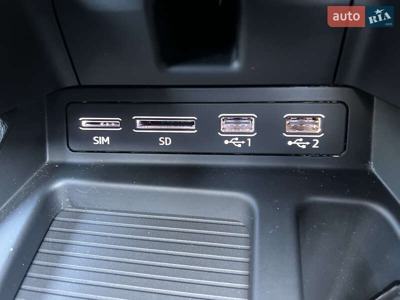Позашляховик / Кросовер Audi e-tron Sportback 2020 в Львові фото 29 Позашляховик / Кросовер Audi e-tron Sportback 2020 в Львові
