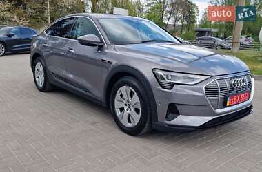 Позашляховик / Кросовер Audi e-tron Sportback 2021 в 