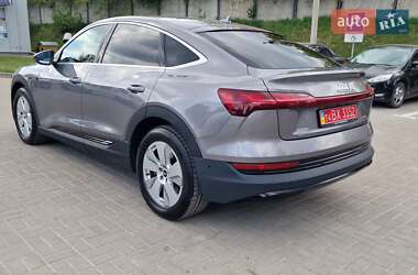 Позашляховик / Кросовер Audi e-tron Sportback 2021 в 