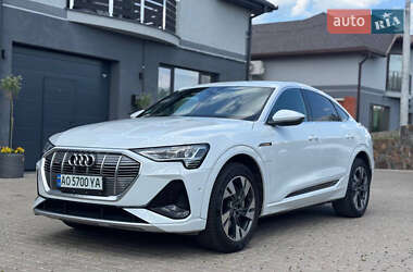 Позашляховик / Кросовер Audi e-tron Sportback 2021 в 