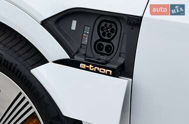Позашляховик / Кросовер Audi e-tron Sportback 2020 в 