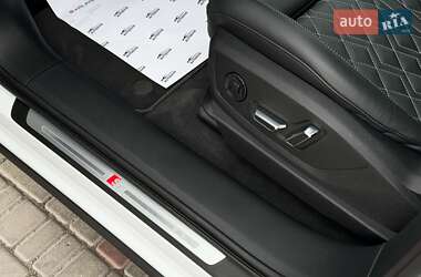Позашляховик / Кросовер Audi e-tron Sportback 2020 в 