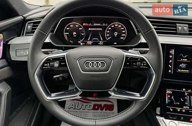 Позашляховик / Кросовер Audi e-tron Sportback 2020 в 