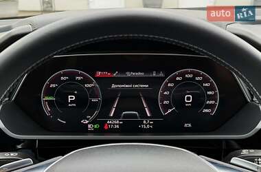 Позашляховик / Кросовер Audi e-tron Sportback 2020 в 