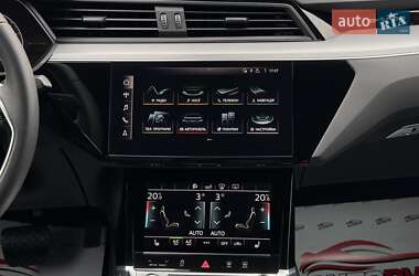 Позашляховик / Кросовер Audi e-tron Sportback 2020 в 
