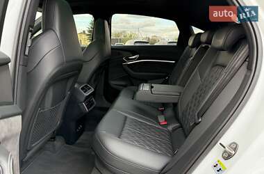 Позашляховик / Кросовер Audi e-tron Sportback 2020 в 