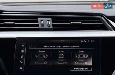 Позашляховик / Кросовер Audi e-tron Sportback 2020 в 