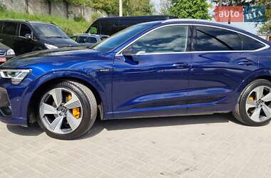 Внедорожник / Кроссовер Audi e-tron Sportback 2022 в 
