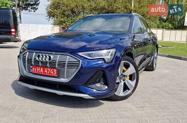 Внедорожник / Кроссовер Audi e-tron Sportback 2022 в 