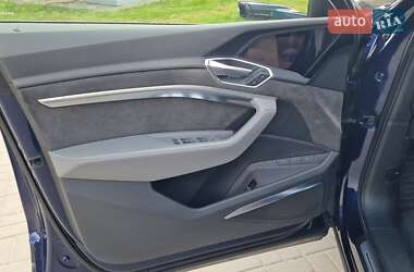 Внедорожник / Кроссовер Audi e-tron Sportback 2022 в 