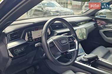 Внедорожник / Кроссовер Audi e-tron Sportback 2022 в 