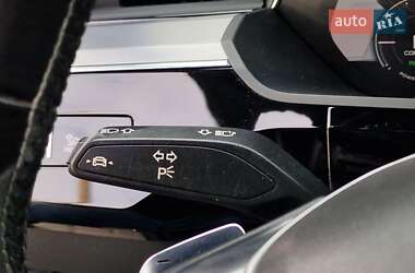Внедорожник / Кроссовер Audi e-tron Sportback 2022 в 