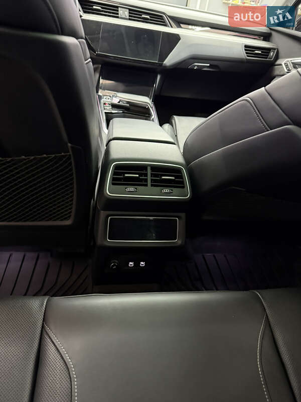 Внедорожник / Кроссовер Audi e-tron Sportback 2020 в Львове фото 18 Внедорожник / Кроссовер Audi e-tron Sportback 2020 в Львове