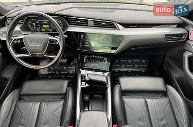 Внедорожник / Кроссовер Audi e-tron Sportback 2020 в 