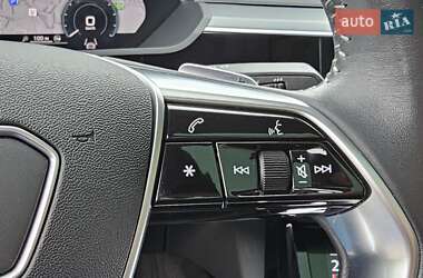 Внедорожник / Кроссовер Audi e-tron Sportback 2021 в 